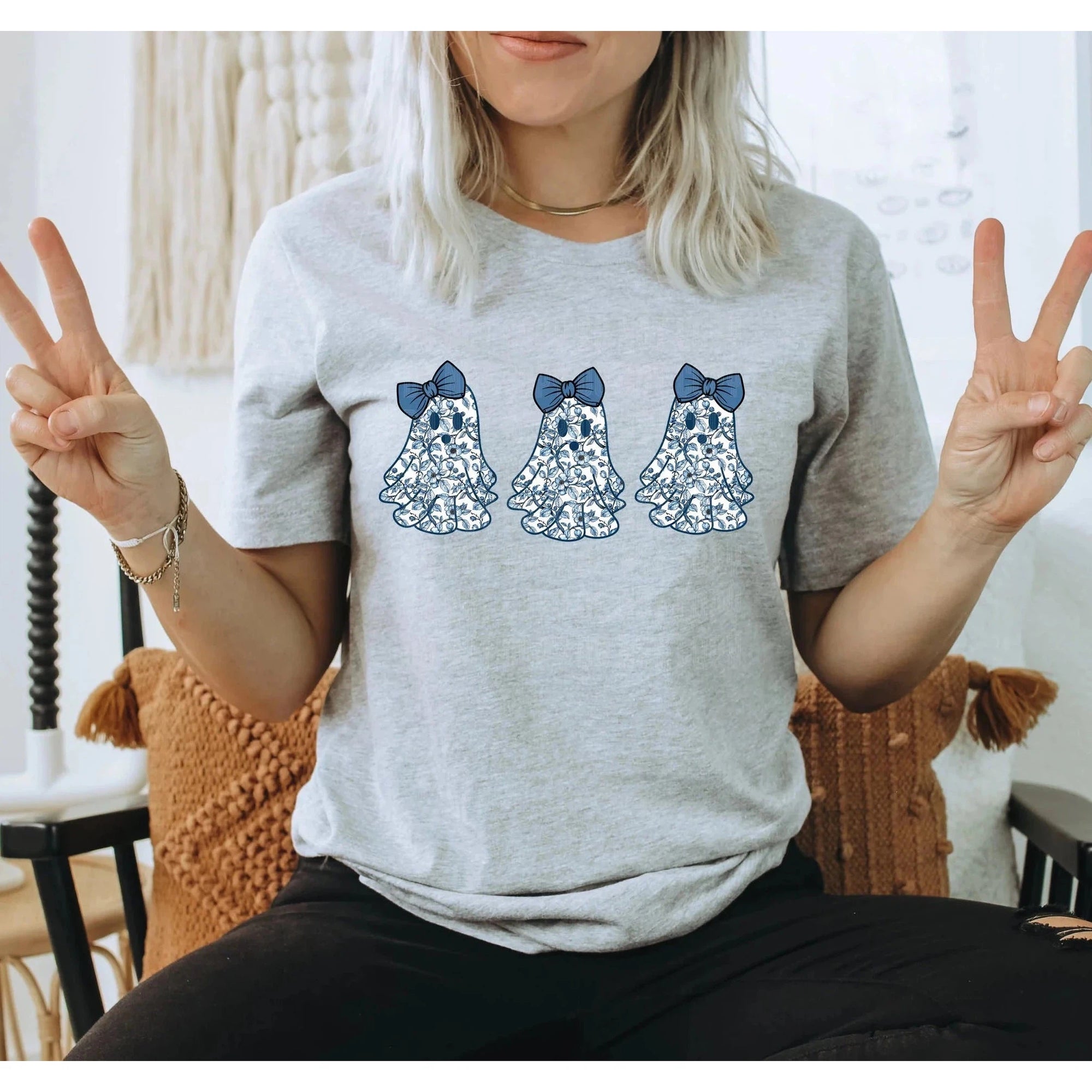 Blue Toi Ghosties GRAPHIC TEE